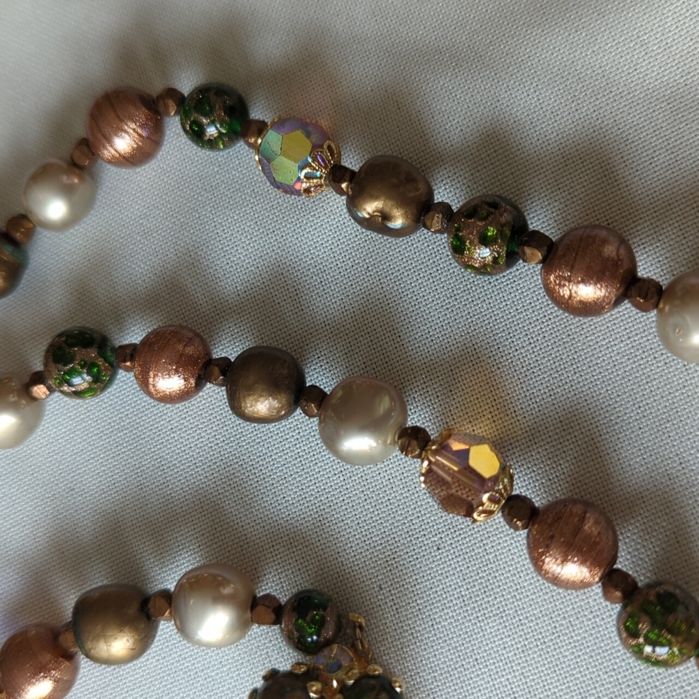 Beads on string - Picture 3 of 8